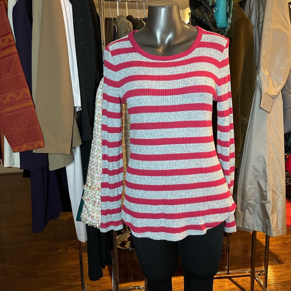 Old Navy Striped Scoop neck Sweater